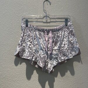 Victoria's Secret Crushed Velvet Ruffle Sleep Shorts in Dusty Lavender Size Med